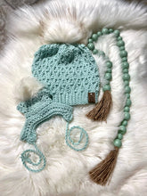 Load image into Gallery viewer, Icee Blue Mommy and Matching Dog Beanie Hat Set - FancyBull Creations