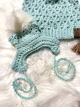 Load image into Gallery viewer, Icee Blue Mommy and Matching Dog Beanie Hat Set - FancyBull Creations