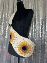 Load image into Gallery viewer, Ivory Sunflower Boho crossbody fanny - pack style handmade crochet purse: cell phone holder sling bag Bum Bag - FancyBull Creations