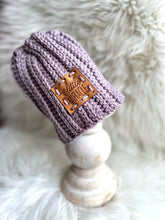 Load image into Gallery viewer, Lavender Infant patch &quot;Little Miracle&quot; beanie 0 - 3 mo - FancyBull Creations